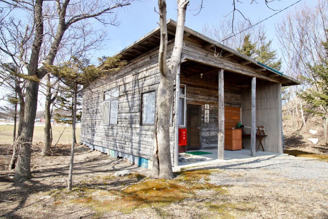 Clione Campground Hostel ชาริ ภายนอก รูปภาพ
