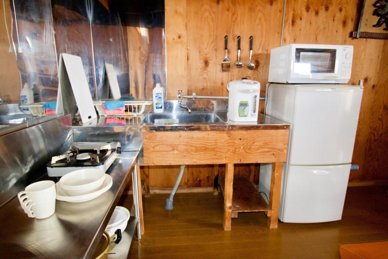 Clione Campground Hostel ชาริ ภายนอก รูปภาพ