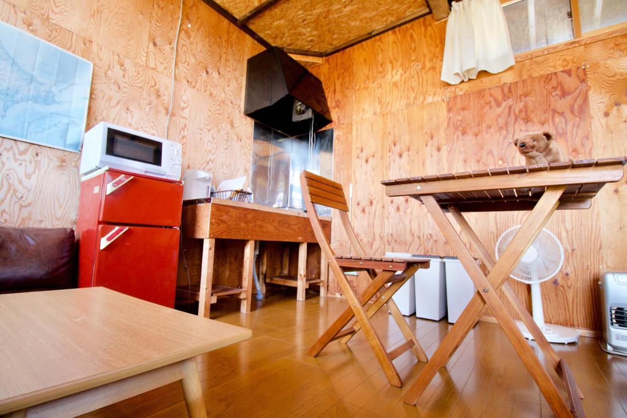 Clione Campground Hostel ชาริ ภายนอก รูปภาพ